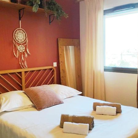 Apartamento Nice 64 M With Balcony Near The Train Station Burdeos Exterior foto