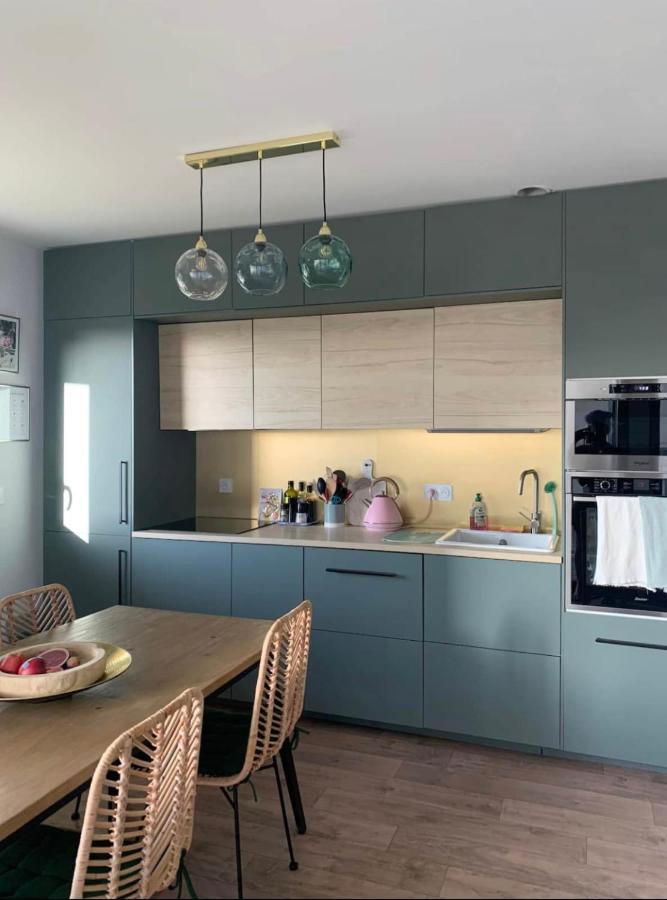 Apartamento Nice 64 M With Balcony Near The Train Station Burdeos Exterior foto