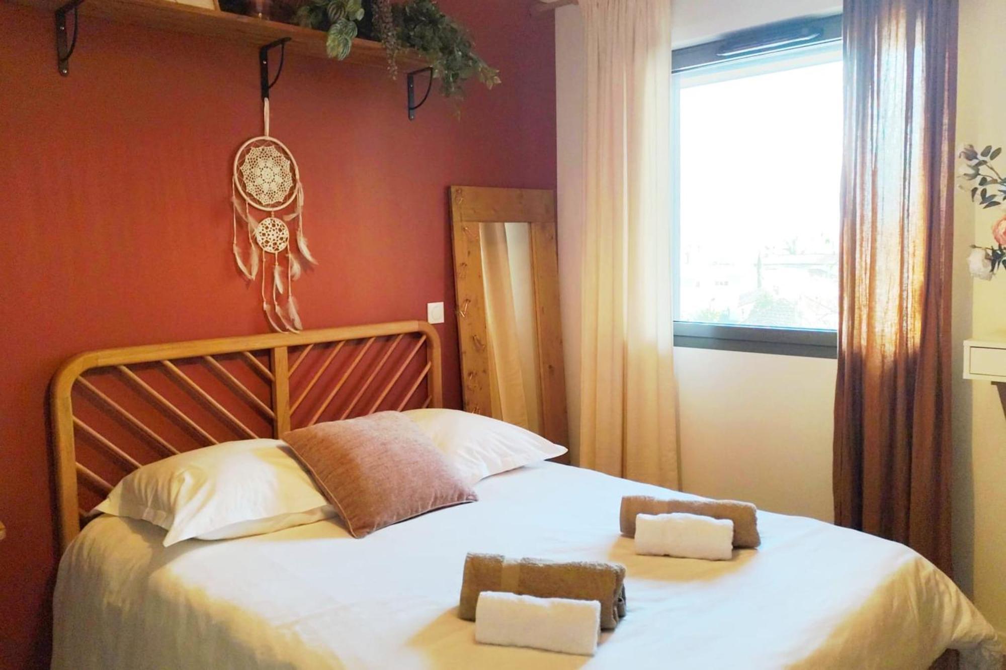 Apartamento Nice 64 M With Balcony Near The Train Station Burdeos Exterior foto
